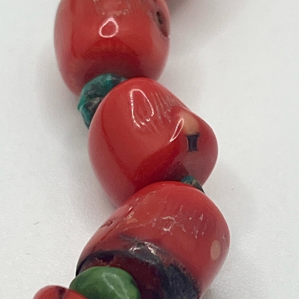 chunky red bamboo coral bead necklace with turquoise spacers southwestern style - Picture 2 of 10